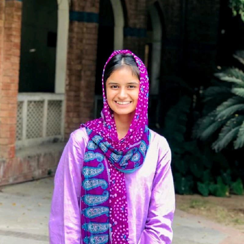 Zainab - Software Engineer